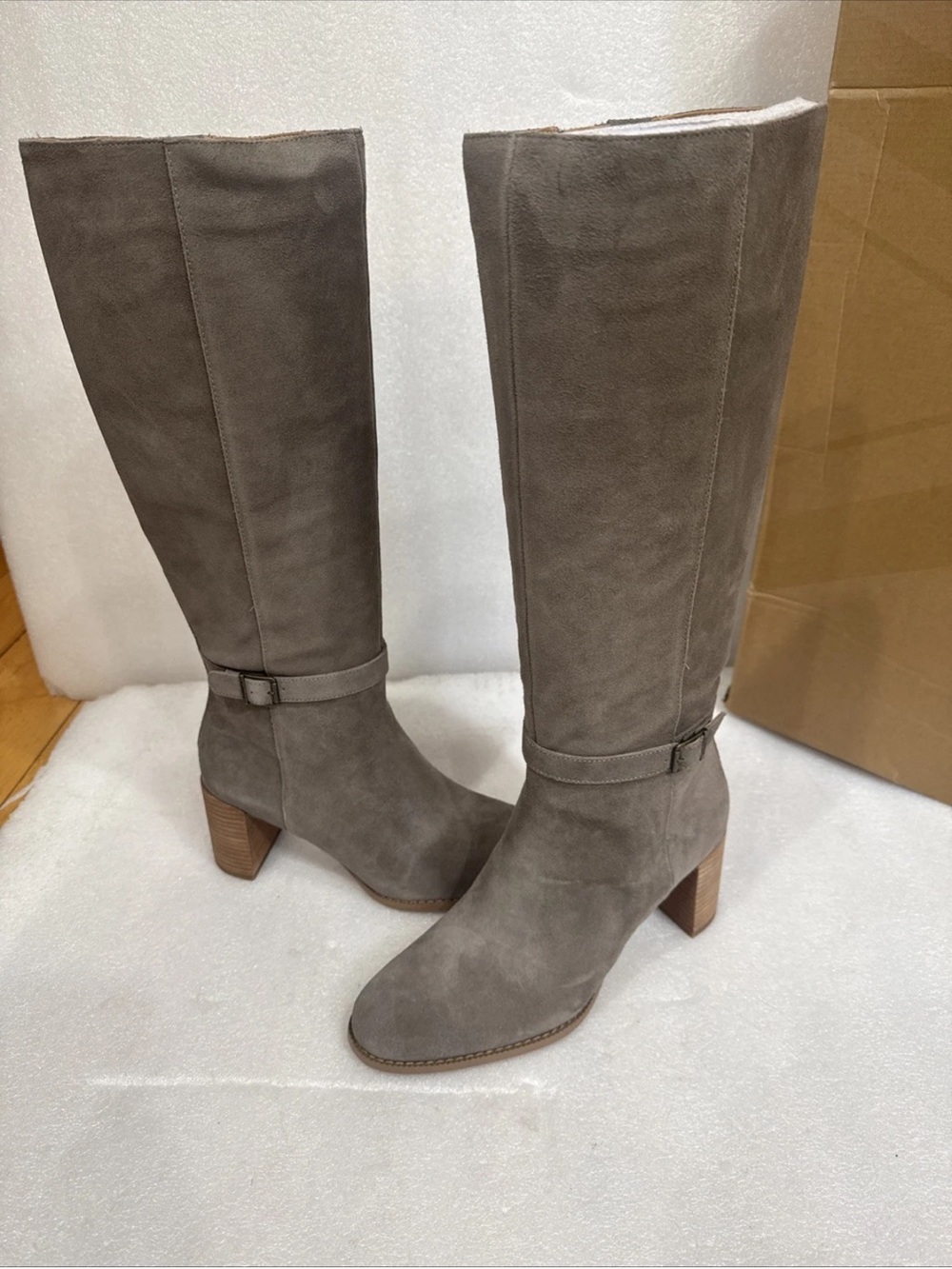 Vionic Womens Valora Knee High Boots Size 9.5 M Grey Suede New